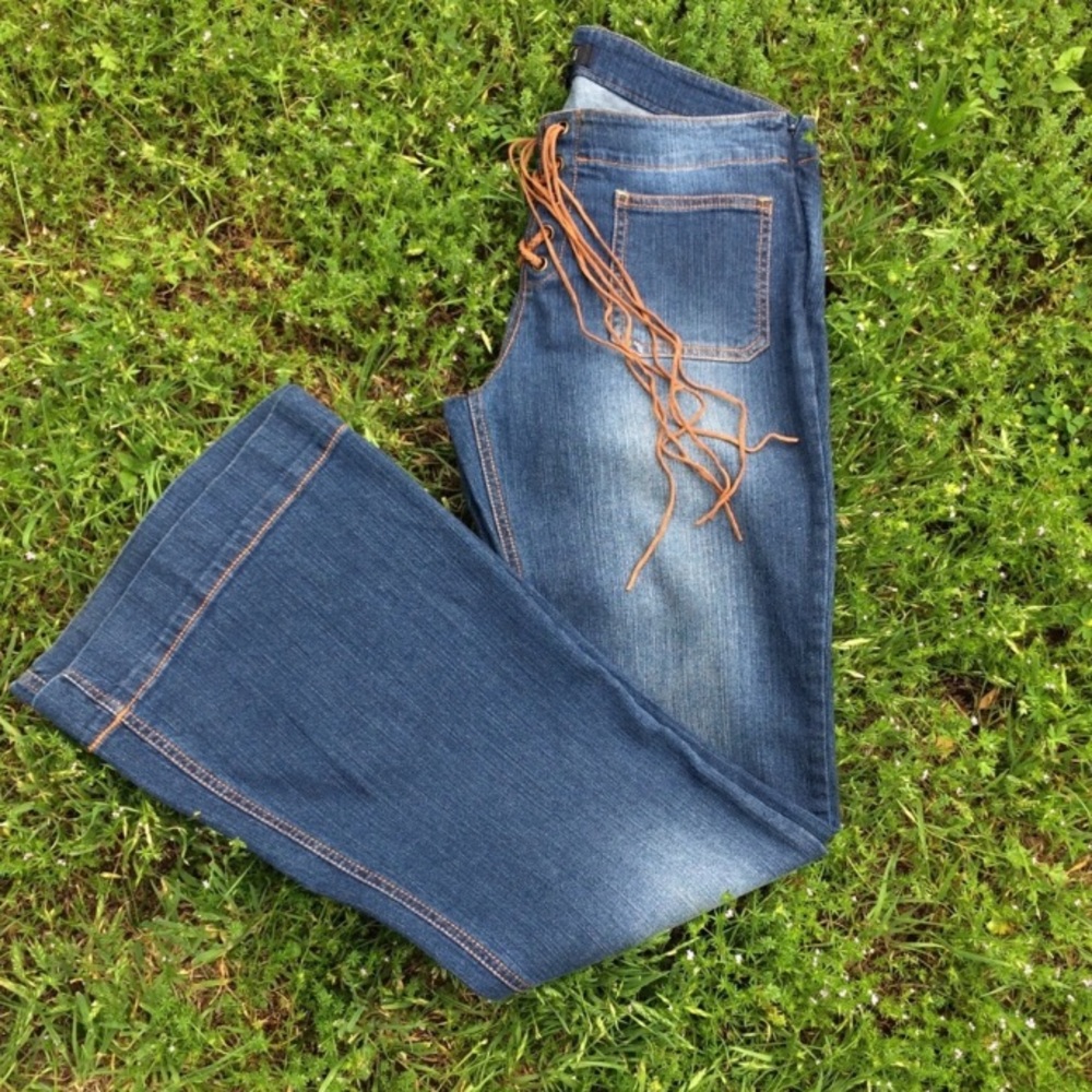 CUTE FLARE/SLIM BELLS